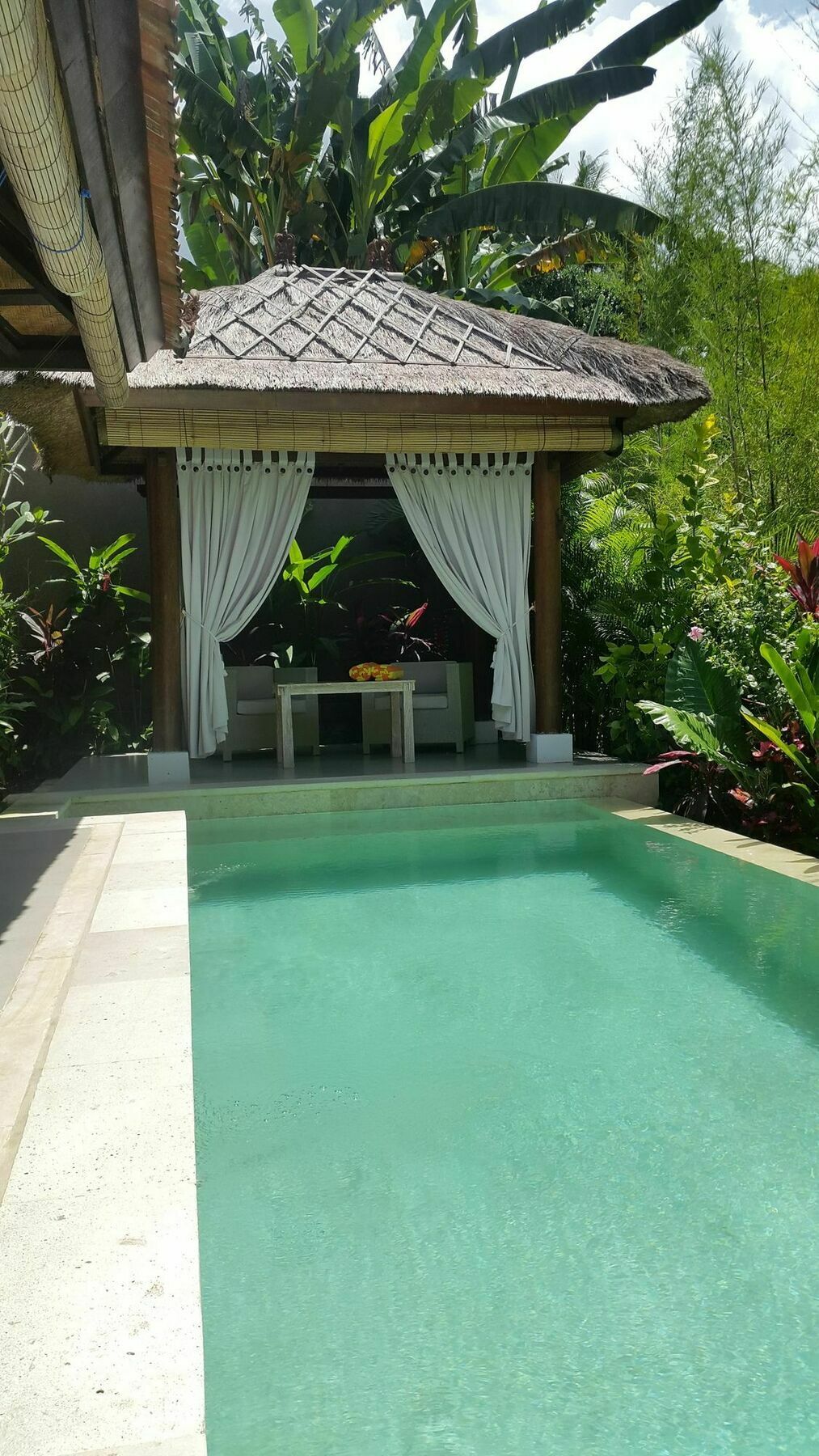 Sri Abi Ratu Villas Sukawati Exterior foto
